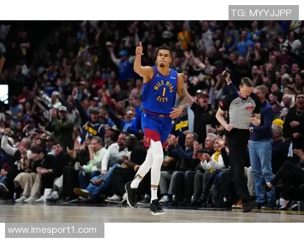 KG:除了文班亚马我认为杰登麦克丹尼尔斯是年度最佳防守球员 KG:除了文班亚马我认为杰登麦克丹尼尔斯是年度最佳防守球员